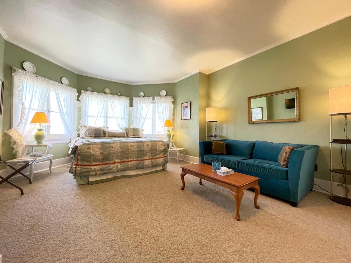 White Rose Inns & Motel Wisconsin Dells Extérieur photo