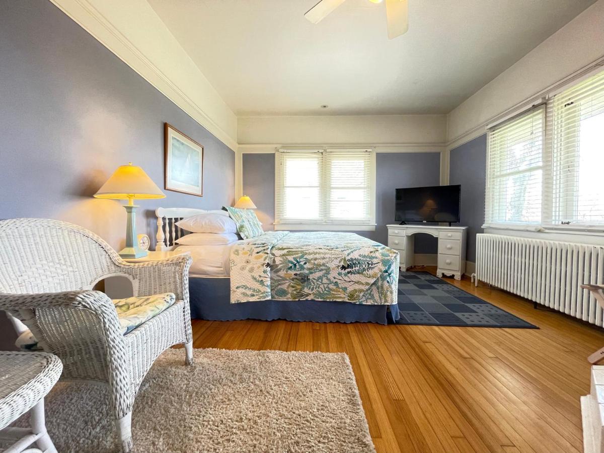 White Rose Inns & Motel Wisconsin Dells Extérieur photo